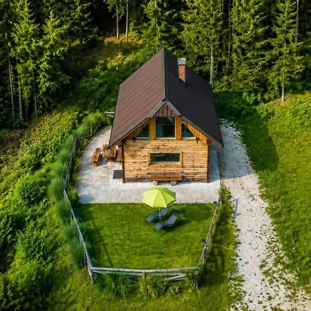 Straza House Apartmán *